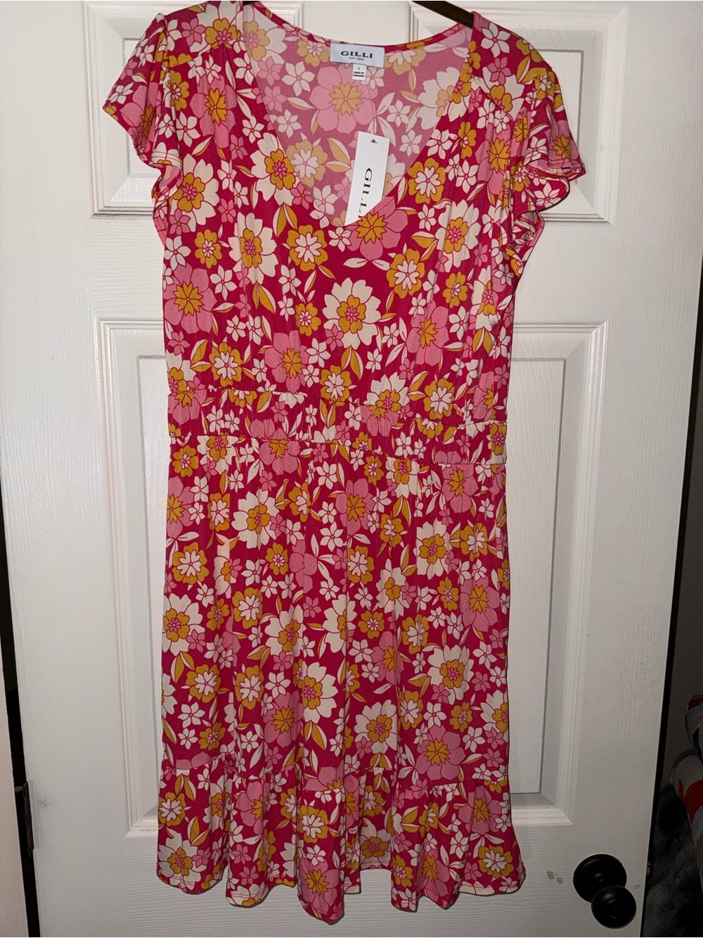 Gilli Coral & Pink and Yellow Floral V-Neck Dress